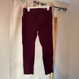 Women’s slim fit ankle pants